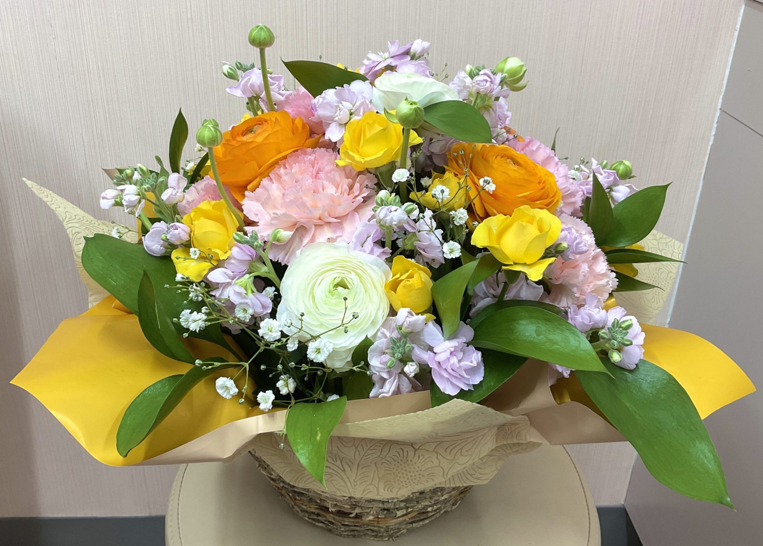 あなたが現在見ているのは ナランキュラス/カーネーション/カスミソウ